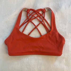 Lululemon sports bra